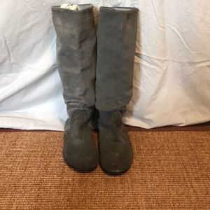 Steve Madden suede boots